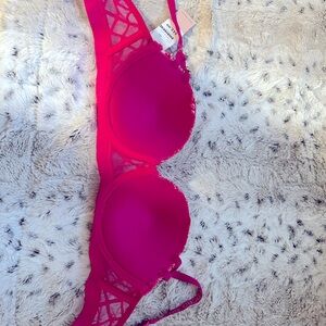 BCBG bra, 34B, brand new